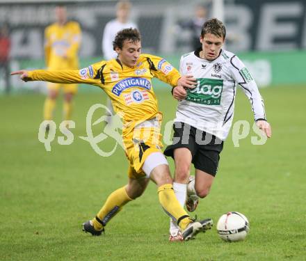 Fussball Bundesliga. T-Mobile. SK Austria Kaernten gegen SK Puntigamer Sturm Graz. Zlatko Junuzovic (Kaernten), Klaus Salmutter (Sturm). Klagenfurt, am 3.11.2007.
Foto: Kuess
---
pressefotos, pressefotografie, kuess, qs, qspictures, sport, bild, bilder, bilddatenbank