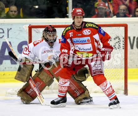 EBEL Erste Bank Eishockey Bundesliga. KAC gegen HK Acroni Jesenice. Mike Craig (KAC), Robert Kristan (Jesenice). Klagenfurt, am 4.11.2007.
Foto: Kuess
---
pressefotos, pressefotografie, kuess, qs, qspictures, sport, bild, bilder, bilddatenbank