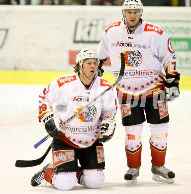 EBEL Erste Bank Eishockey Bundesliga. KAC gegen HK Acroni Jesenice. Markus Matthiasson, Mitja Sotlar (Jesenice). Klagenfurt, am 4.11.2007.
Foto: Kuess
---
pressefotos, pressefotografie, kuess, qs, qspictures, sport, bild, bilder, bilddatenbank