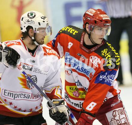 EBEL Erste Bank Eishockey Bundesliga. KAC gegen HK Acroni Jesenice. Christoph Quantschnig (KAC), Andrej Hebar (Jesenice). Klagenfurt, am 4.11.2007.
Foto: Kuess
---
pressefotos, pressefotografie, kuess, qs, qspictures, sport, bild, bilder, bilddatenbank