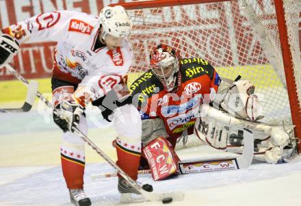 EBEL Erste Bank Eishockey Bundesliga. KAC gegen HK Acroni Jesenice. Andrew Verner (KAC), Conny Stroemberg (Jesenice). Klagenfurt, am 4.11.2007.
Foto: Kuess
---
pressefotos, pressefotografie, kuess, qs, qspictures, sport, bild, bilder, bilddatenbank