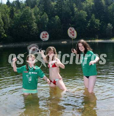 Badminton. ASKOE Kelag Kaernten. Kalender. Conny Ertl, Jenny Ertl, Michelle Buchwalder. St. Johann, 15. 7. 2007.
Foto. Kuess
---
pressefotos, pressefotografie, kuess, qs, qspictures, sport, bild, bilder, bilddatenbank