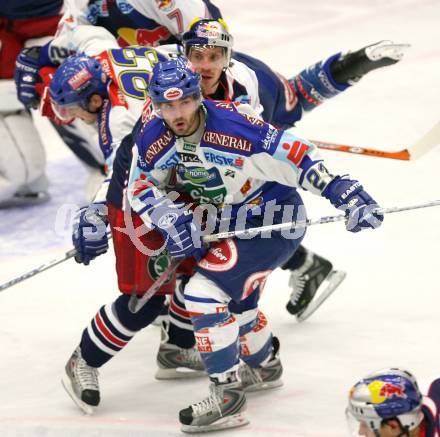 EBEL. Eishockey Bundesliga. VSV gegen Red Bull Salzburg. Nikolas Petrik, Gerd Acker (VSV), Dieter Kalt (Salzburg). Villach, am 9.11.2007.
Foto: Kuess
---
pressefotos, pressefotografie, kuess, qs, qspictures, sport, bild, bilder, bilddatenbank