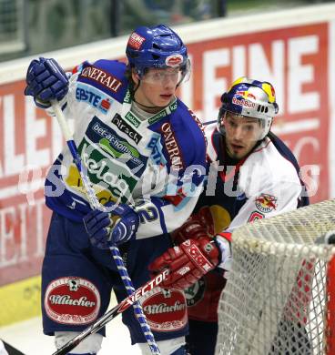 EBEL. Eishockey Bundesliga. VSV gegen Red Bull Salzburg. Michael Raffl (VSV), Thomas Koch (Salzburg). Villach, am 9.11.2007.
Foto: Kuess
---
pressefotos, pressefotografie, kuess, qs, qspictures, sport, bild, bilder, bilddatenbank