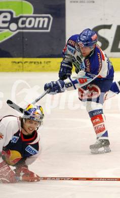 EBEL. Eishockey Bundesliga. VSV gegen Red Bull Salzburg. Roland Kaspitz (VSV), Doug Lynch (Salzburg). Villach, am 9.11.2007.
Foto: Kuess
---
pressefotos, pressefotografie, kuess, qs, qspictures, sport, bild, bilder, bilddatenbank