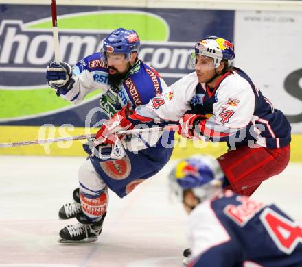 EBEL. Eishockey Bundesliga. VSV gegen Red Bull Salzburg. Markus Peintner (VSV), Dieter Kalt (Salzburg). Villach, am 9.11.2007.
Foto: Kuess
---
pressefotos, pressefotografie, kuess, qs, qspictures, sport, bild, bilder, bilddatenbank