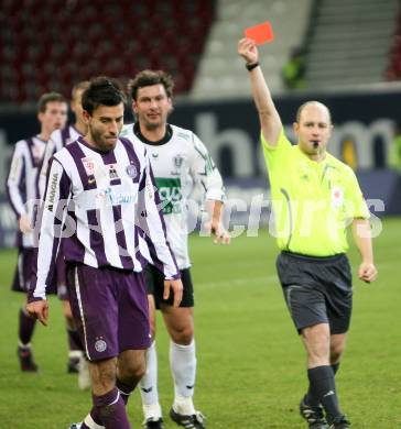 Fussball Bundesliga. T-Mobile. SK Austria Kaernten gegen FK Austria Wien. Rote Karte fuer Yueksel Sariyar (Wien). Klagenfurt, am 11.11.2007.
Foto: Kuess
---
pressefotos, pressefotografie, kuess, qs, qspictures, sport, bild, bilder, bilddatenbank