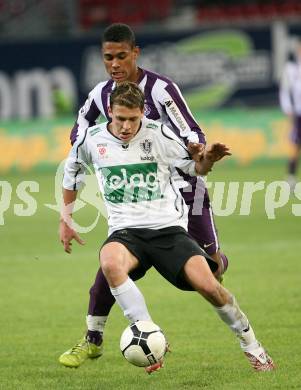 Fussball Bundesliga. T-Mobile. SK Austria Kaernten gegen FK Austria Wien. Zlatko Junuzovic (Kaernten), Rubin Rafael Okotie (Wien). Klagenfurt, am 11.11.2007.
Foto: Kuess
---
pressefotos, pressefotografie, kuess, qs, qspictures, sport, bild, bilder, bilddatenbank