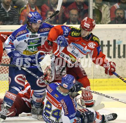 EBEL. Erste Bank Eishockey Bundesliga. KAC gegen VSV. Herbert Ratz (KAC), Nikolas Petrik (VSV). Klagenfurt, am 11.11.2007.
Foto: Kuess
---
pressefotos, pressefotografie, kuess, qs, qspictures, sport, bild, bilder, bilddatenbank