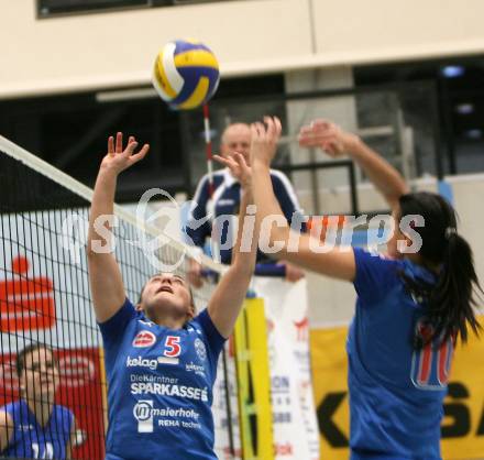 Volleyball MEVZA. ATSC Wildcats gegen HIT Nova Gorica (Slowenien). Maja Praeprost, Mojca Dolinar (Wildcats). Klagenfurt, am 14.11.2007.
Foto: Kuess
---
pressefotos, pressefotografie, kuess, qs, qspictures, sport, bild, bilder, bilddatenbank