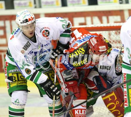 EBEL. Erste Bank Eishockey Bundesliga. KAC gegen Olympia Laibach. Robert Valicevic (KAC), Ziga Pavlin (Laibach). Klagenfurt, am 15.11.2007.
Foto: Kuess
---
pressefotos, pressefotografie, kuess, qs, qspictures, sport, bild, bilder, bilddatenbank