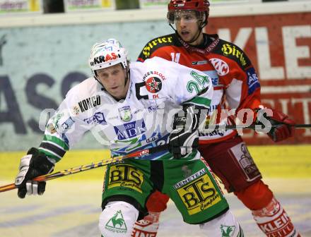 EBEL. Erste Bank Eishockey Bundesliga. KAC gegen Olympia Laibach. Johannes Reichel (KAC), Tomaz Vnuk (Laibach). Klagenfurt, am 15.11.2007.
Foto: Kuess
---
pressefotos, pressefotografie, kuess, qs, qspictures, sport, bild, bilder, bilddatenbank