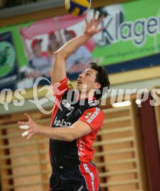 Volleyball Bundesliga. Hypo VBK Klagenfurt gegen SVS Sokol. Adam Simac (Hypo VBK). Klagenfurt, am 17.11.2007.
Foto: Kuess
---
pressefotos, pressefotografie, kuess, qs, qspictures, sport, bild, bilder, bilddatenbank