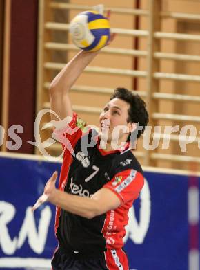 Volleyball Bundesliga. Hypo VBK Klagenfurt gegen SVS Sokol. Adam Simac (Hypo VBK). Klagenfurt, am 17.11.2007.
Foto: Kuess
---
pressefotos, pressefotografie, kuess, qs, qspictures, sport, bild, bilder, bilddatenbank