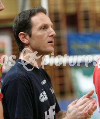 Volleyball Bundesliga. Hypo VBK Klagenfurt gegen SVS Sokol. Trainer Luca Tarantini (Hypo VBK). Klagenfurt, am 17.11.2007.
Foto: Kuess
---
pressefotos, pressefotografie, kuess, qs, qspictures, sport, bild, bilder, bilddatenbank