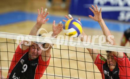 Volleyball Bundesliga. Hypo VBK Klagenfurt gegen SVS Sokol. Peter Vanik, Simon Fruehbauer (Hypo VBK). Klagenfurt, am 17.11.2007.
Foto: Kuess
---
pressefotos, pressefotografie, kuess, qs, qspictures, sport, bild, bilder, bilddatenbank