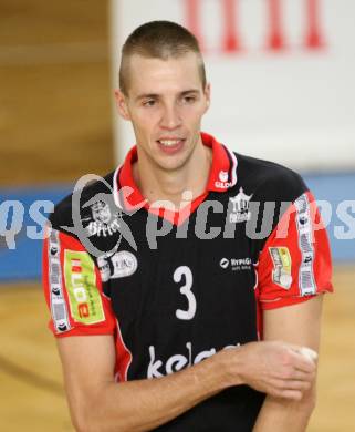 Volleyball Bundesliga. Hypo VBK Klagenfurt gegen SVS Sokol. Martin Vokal (Hypo VBK). Klagenfurt, am 17.11.2007.
Foto: Kuess
---
pressefotos, pressefotografie, kuess, qs, qspictures, sport, bild, bilder, bilddatenbank