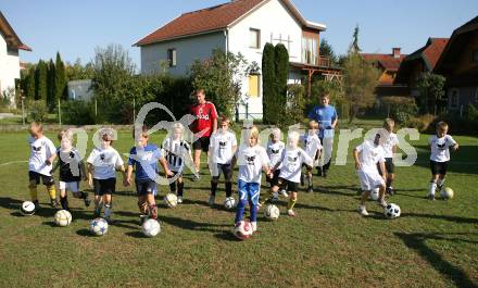 Fussball. SK Austria Kaernten. Fussball Akademie. Fussballnachwuchs. Bundesnachwuchszentrum. Klagenfurt, am 24.9.2007.
Foto: Kuess
---
pressefotos, pressefotografie, kuess, qs, qspictures, sport, bild, bilder, bilddatenbank