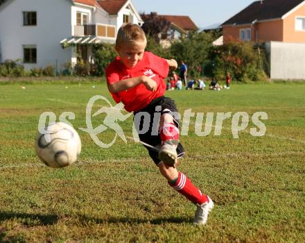 Fussball. SK Austria Kaernten. Fussball Akademie. Fussballnachwuchs. Bundesnachwuchszentrum. Klagenfurt, am 24.9.2007.
Foto: Kuess
---
pressefotos, pressefotografie, kuess, qs, qspictures, sport, bild, bilder, bilddatenbank