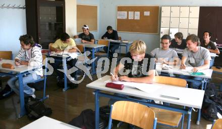 Fussball. SK Austria Kaernten. Fussball Akademie. Fussballnachwuchs. Bundesnachwuchszentrum. Klagenfurt, am 24.9.2007.
Foto: Kuess
---
pressefotos, pressefotografie, kuess, qs, qspictures, sport, bild, bilder, bilddatenbank