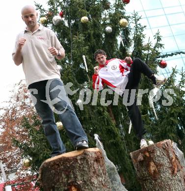 Kickboxen. Weltmeisterschaft. Gerald Zimmermann, Bernhard Sussitz. Klagenfurt, am 23.11.2007.
Foto: Kuess
---
pressefotos, pressefotografie, kuess, qs, qspictures, sport, bild, bilder, bilddatenbank