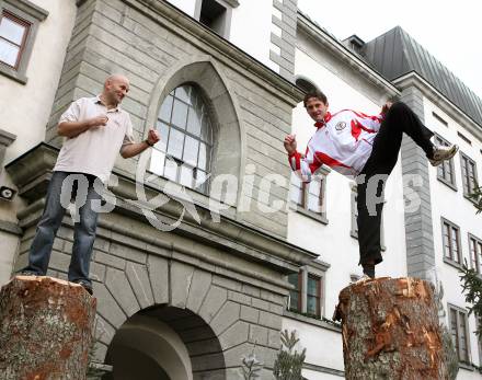 Kickboxen. Weltmeisterschaft. Gerald Zimmermann, Bernhard Sussitz. Klagenfurt, am 23.11.2007.
Foto: Kuess
---
pressefotos, pressefotografie, kuess, qs, qspictures, sport, bild, bilder, bilddatenbank