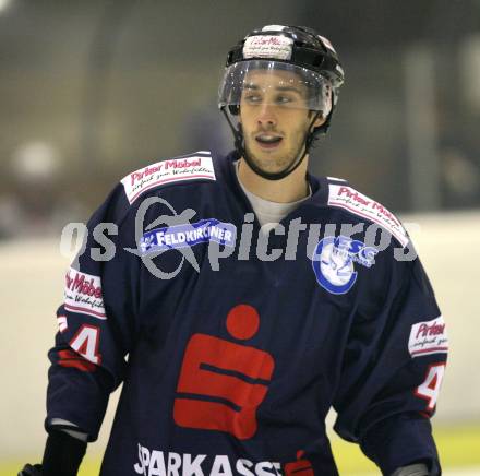 Eishockey Oberliga. Tarco Woelfe gegen ESC Steindorf. Hannes Pinter (Steindorf). Klagenfurt, am 24.11.2007.
Foto: Kuess 
---
pressefotos, pressefotografie, kuess, qs, qspictures, sport, bild, bilder, bilddatenbank