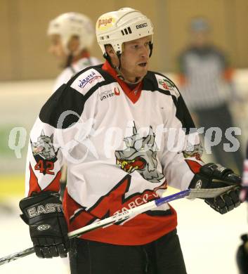 Eishockey Oberliga. Tarco Woelfe gegen ESC Steindorf. Georg Kriessmann (Tarco). Klagenfurt, am 24.11.2007.
Foto: Kuess 
---
pressefotos, pressefotografie, kuess, qs, qspictures, sport, bild, bilder, bilddatenbank