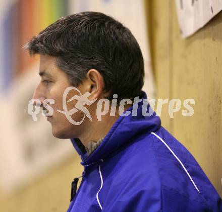 Eishockey Oberliga. Tarco Woelfe gegen ESC Steindorf. Trainer Guenther Ropatsch (Steindorf). Klagenfurt, am 24.11.2007.
Foto: Kuess 
---
pressefotos, pressefotografie, kuess, qs, qspictures, sport, bild, bilder, bilddatenbank