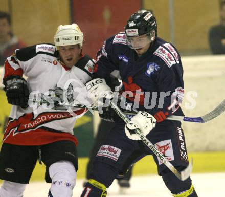 Eishockey Oberliga. Tarco Woelfe gegen ESC Steindorf. Georg Kriessmann (Tarco), Alfred Groyer (Steindorf). Klagenfurt, am 24.11.2007.
Foto: Kuess 
---
pressefotos, pressefotografie, kuess, qs, qspictures, sport, bild, bilder, bilddatenbank