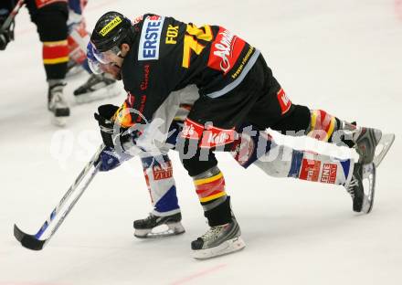 EBEL. Eishockey Bundesliga. VSV gegen Vienna Capitals. Roland Kaspitz (VSV), Aron Fox (Caps). Villach, am 25.11.2007.
Foto: Kuess 
---
pressefotos, pressefotografie, kuess, qs, qspictures, sport, bild, bilder, bilddatenbank