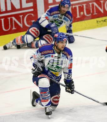 EBEL. Eishockey Bundesliga. VSV gegen Vienna Capitals. Gerd Acker, Nikolas Petrik (VSV). Villach, am 25.11.2007.
Foto: Kuess 
---
pressefotos, pressefotografie, kuess, qs, qspictures, sport, bild, bilder, bilddatenbank