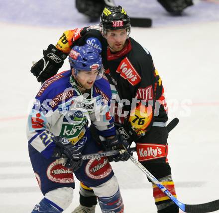 EBEL. Eishockey Bundesliga. VSV gegen Vienna Capitals. Gerd Acker (VSV), Aron Fox (Caps). Villach, am 25.11.2007.
Foto: Kuess 
---
pressefotos, pressefotografie, kuess, qs, qspictures, sport, bild, bilder, bilddatenbank