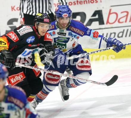 EBEL. Eishockey Bundesliga. VSV gegen Vienna Capitals. Nikolas Petrik (VSV), Manuel Latusa (Caps). Villach, am 25.11.2007.
Foto: Kuess 
---
pressefotos, pressefotografie, kuess, qs, qspictures, sport, bild, bilder, bilddatenbank