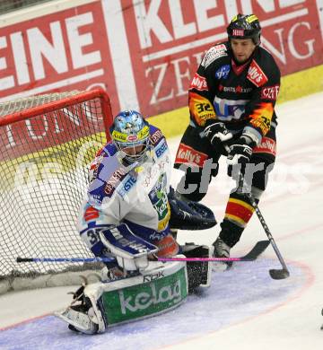 EBEL. Eishockey Bundesliga. VSV gegen Vienna Capitals. Gert Prohaska (VSV), Pascal Rheaume (Caps). Villach, am 25.11.2007.
Foto: Kuess 
---
pressefotos, pressefotografie, kuess, qs, qspictures, sport, bild, bilder, bilddatenbank