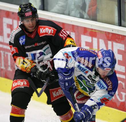 EBEL. Eishockey Bundesliga. VSV gegen Vienna Capitals. Roland Kaspitz(VSV), Alexander Hoeller (Caps). Villach, am 25.11.2007.
Foto: Kuess 
---
pressefotos, pressefotografie, kuess, qs, qspictures, sport, bild, bilder, bilddatenbank