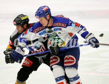 EBEL. Eishockey Bundesliga. VSV gegen Vienna Capitals. Mike Stewart (VSV), Sean Selmser (Caps). Villach, am 25.11.2007.
Foto: Kuess 
---
pressefotos, pressefotografie, kuess, qs, qspictures, sport, bild, bilder, bilddatenbank