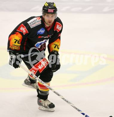 EBEL. Eishockey Bundesliga. VSV gegen Vienna Capitals. Aron Fox (Caps). Villach, am 25.11.2007.
Foto: Kuess 
---
pressefotos, pressefotografie, kuess, qs, qspictures, sport, bild, bilder, bilddatenbank