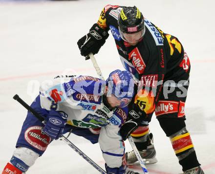 EBEL. Eishockey Bundesliga. VSV gegen Vienna Capitals. Roland Kaspitz (VSV), Aron Fox (Caps). Villach, am 25.11.2007.
Foto: Kuess 
---
pressefotos, pressefotografie, kuess, qs, qspictures, sport, bild, bilder, bilddatenbank