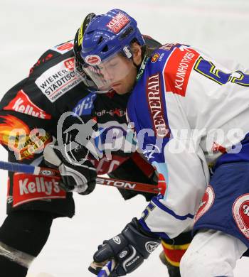 EBEL. Eishockey Bundesliga. VSV gegen Vienna Capitals. Thomas Raffl (VSV), David Rodman (Caps). Villach, am 25.11.2007.
Foto: Kuess 
---
pressefotos, pressefotografie, kuess, qs, qspictures, sport, bild, bilder, bilddatenbank