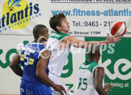 Basketball Bundesliga. Woerthersee Piraten gegen Oberwart Gunners. Rasid Mahalbasic (Piraten), Jason Johnson (Oberwart). Klagenfurt, am 28.11.2007.
Foto: Kuess
---
pressefotos, pressefotografie, kuess, qs, qspictures, sport, bild, bilder, bilddatenbank