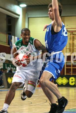 Basketball Bundesliga. Woerthersee Piraten gegen Oberwart Gunners. Melvin Creddle (Piraten), Tomislav Gaspar (Oberwart). Klagenfurt, am 28.11.2007.
Foto: Kuess
---
pressefotos, pressefotografie, kuess, qs, qspictures, sport, bild, bilder, bilddatenbank