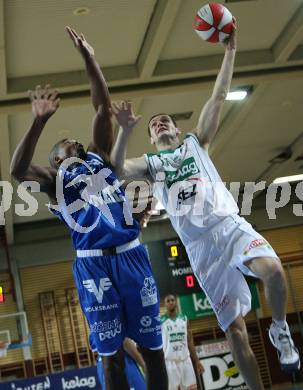 Basketball Bundesliga. Woerthersee Piraten gegen Oberwart Gunners. Stjepan Gavran (Piraten), Jason Johnson (Oberwart). Klagenfurt, am 28.11.2007.
Foto: Kuess
---
pressefotos, pressefotografie, kuess, qs, qspictures, sport, bild, bilder, bilddatenbank