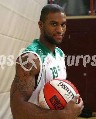 Basketball Bundesliga. Woerthersee Piraten. Christian Brown. Klagenfurt, am 3.12.2007.
Foto: Kuess
---
pressefotos, pressefotografie, kuess, qs, qspictures, sport, bild, bilder, bilddatenbank