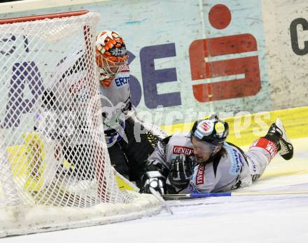 EBEL. Erste Bank Eishockey Bundesliga. KAC gegen EHC Graz 99ers. Bernhard Bock, Tommy Jacobsen (Graz). Klagenfurt, am 2.12.2007.
Foto: Kuess
---
pressefotos, pressefotografie, kuess, qs, qspictures, sport, bild, bilder, bilddatenbank