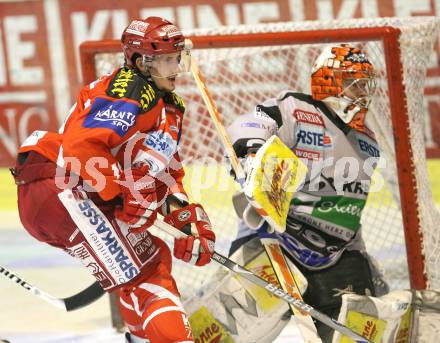 EBEL. Erste Bank Eishockey Bundesliga. KAC gegen EHC Graz 99ers. Christian Ban (KAC), Bernhard Bock (Graz). Klagenfurt, am 2.12.2007.
Foto: Kuess
---
pressefotos, pressefotografie, kuess, qs, qspictures, sport, bild, bilder, bilddatenbank