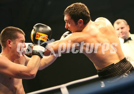 Boxen. Box Nacht in Klagenfurt. Ivan Duvancic (CRO), Peodrag Radosevic (SRB)). Klagenfurt, am 23.11.2007.
Foto: Kuess
---
pressefotos, pressefotografie, kuess, qs, qspictures, sport, bild, bilder, bilddatenbank