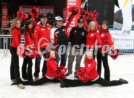 Schi Alpin. Weltcup. Christoph Gruber, Rainer Schoenfelder, Stefan Goergl, Milleniumdancers. Bad Kleinkirchheim, am 7.12.2007.
Foto: Kuess
---
pressefotos, pressefotografie, kuess, qs, qspictures, sport, bild, bilder, bilddatenbank