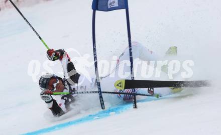 Schi Weltcup. Riesentorlauf. Horrorsturz von Rainer Schoenfelder (AUT). Bad Kleinkirchheim, am 8.12.2007.
Foto: Kuess
---
pressefotos, pressefotografie, kuess, qs, qspictures, sport, bild, bilder, bilddatenbank