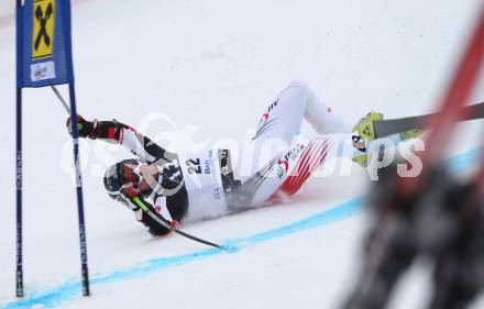 Schi Weltcup. Riesentorlauf. Horrorsturz von Rainer Schoenfelder (AUT). Bad Kleinkirchheim, am 8.12.2007.
Foto: Kuess
---
pressefotos, pressefotografie, kuess, qs, qspictures, sport, bild, bilder, bilddatenbank